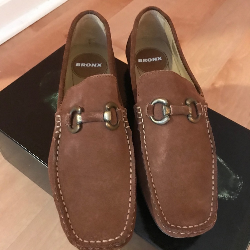 Men Shoes - Picture 2 of 2